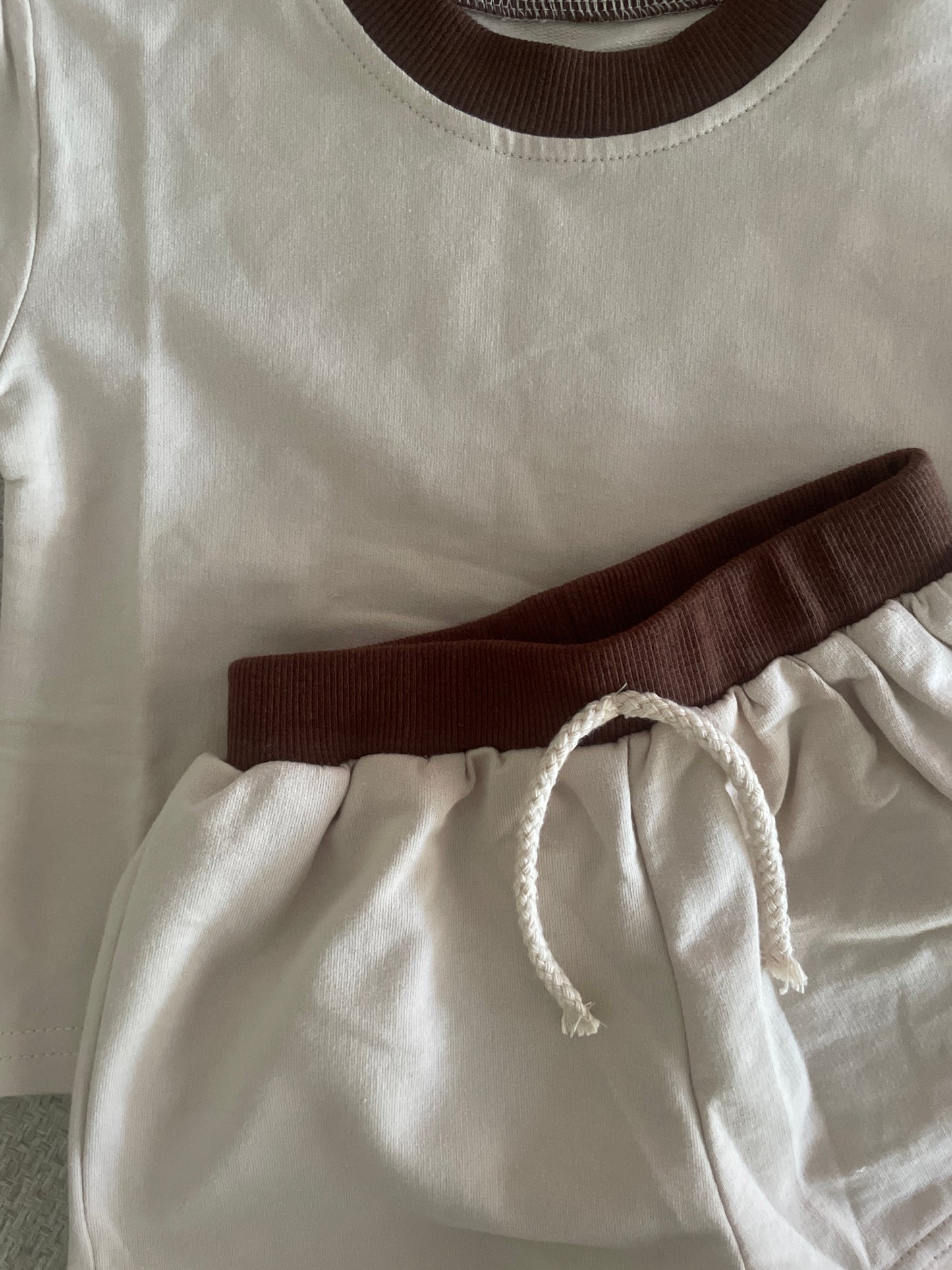 Caramello two-piece set